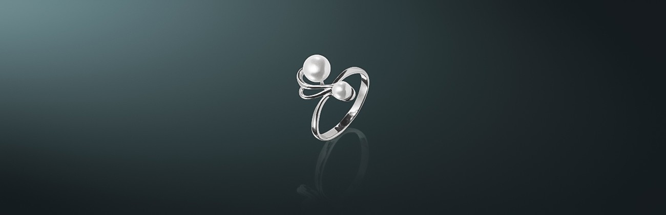 Кольцо из серии MAYSAKU ARGENTO: пресноводный жемчуг, родированное серебро 925˚, государственное пробирное клеймо. Средний вес изделия 2 г. к-140103